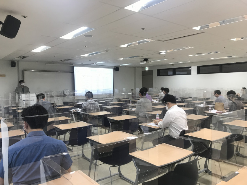 a4cfcced-be33-4a67-a271-f39c9a8bc991.jpg