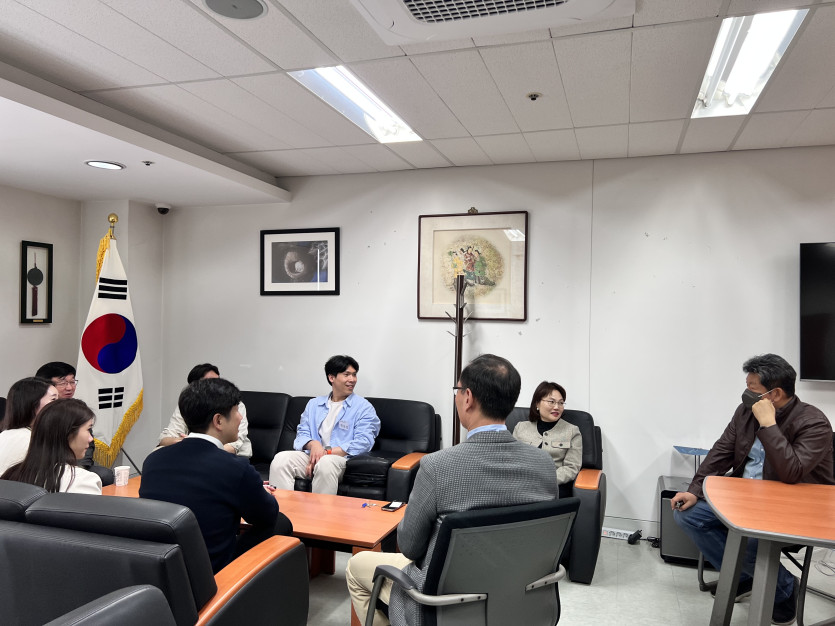 d05efec2-bd10-4910-82ef-68e1e03dc1ac.jpg